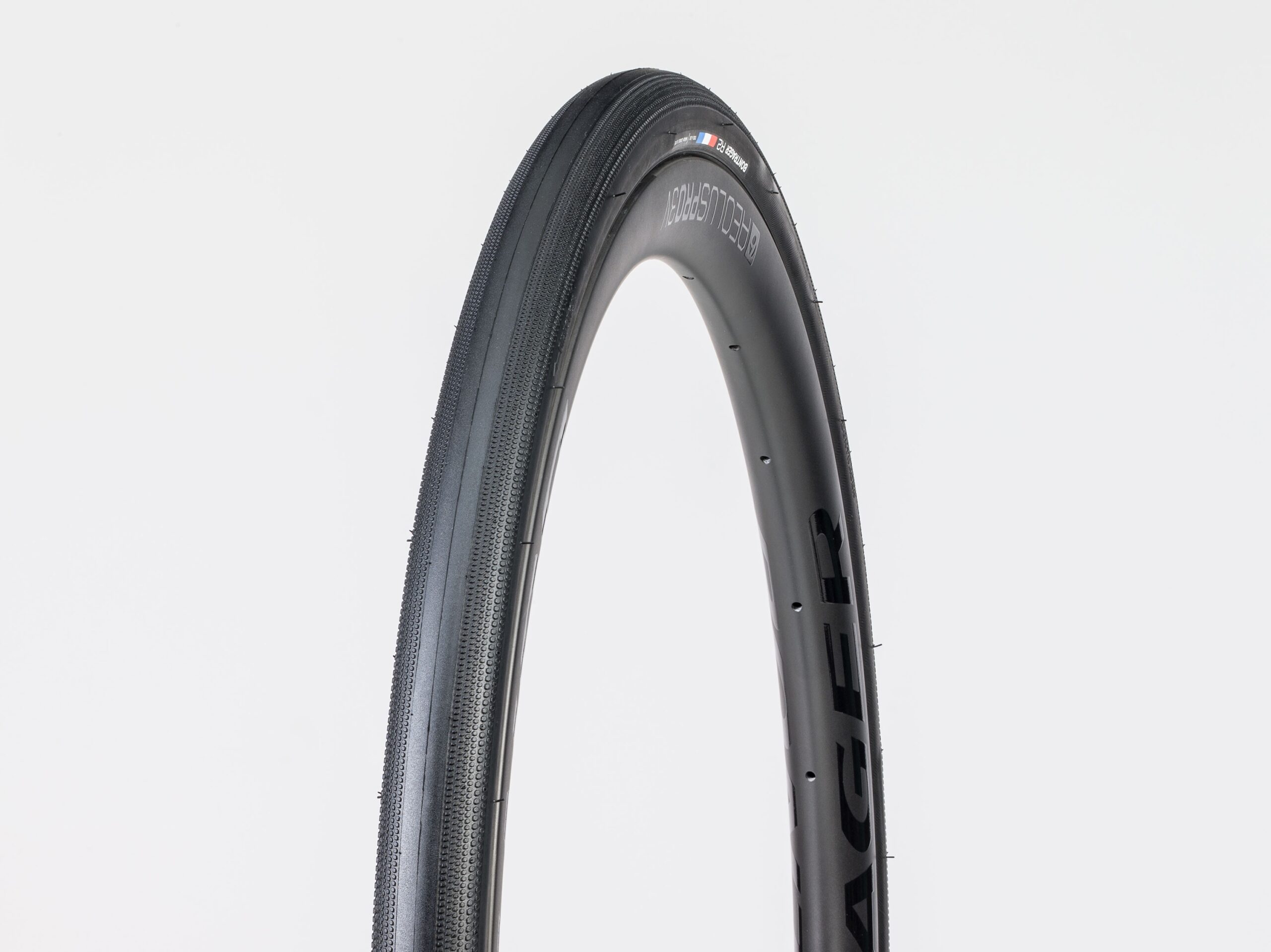 BONTRAGER R2 Hard Case Lite 32 622 Clincher Non TLR Black Road Tire 579902